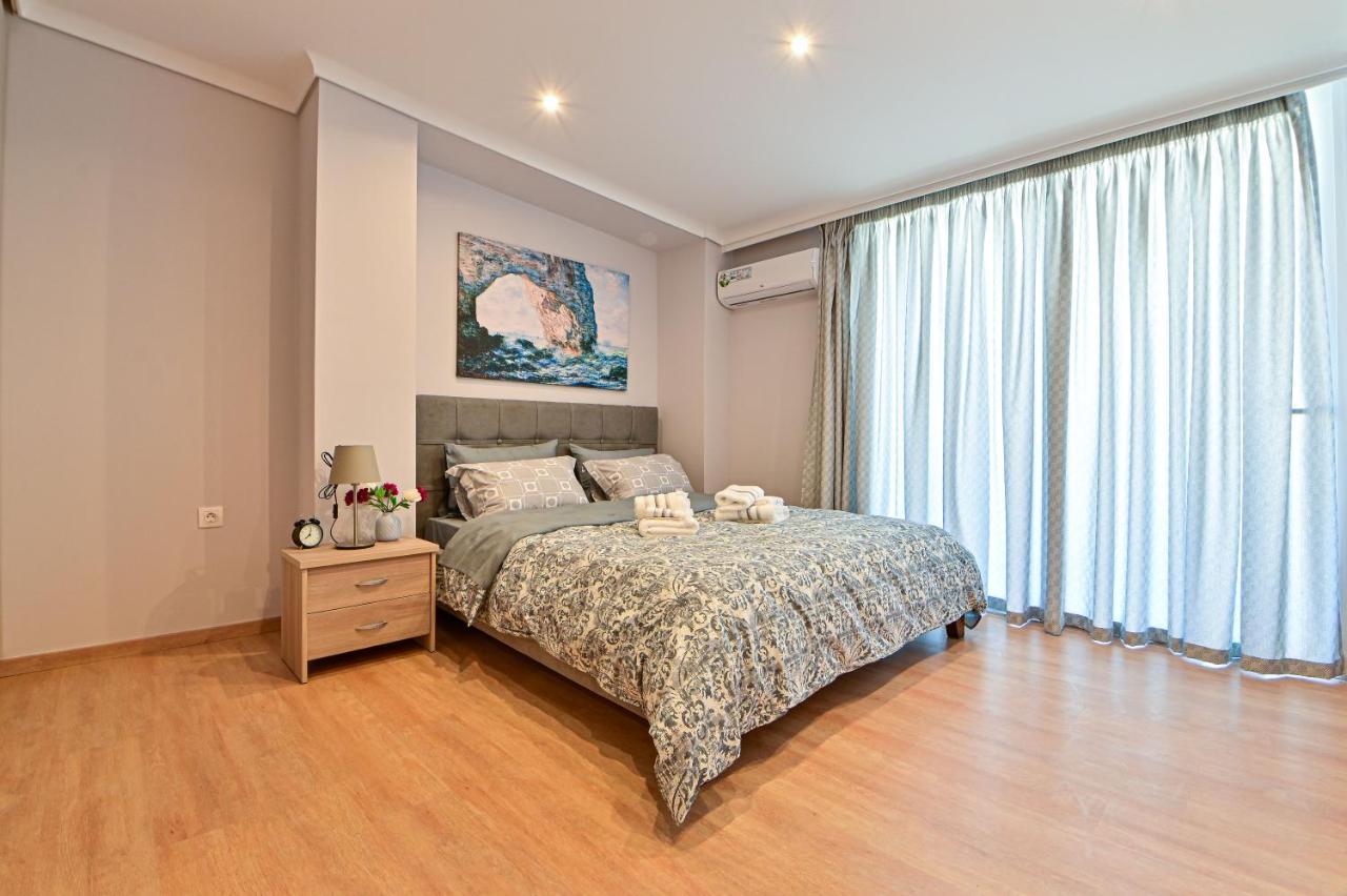 Charming Apartment With A Sea View Terrace Piraeus Exterior photo
