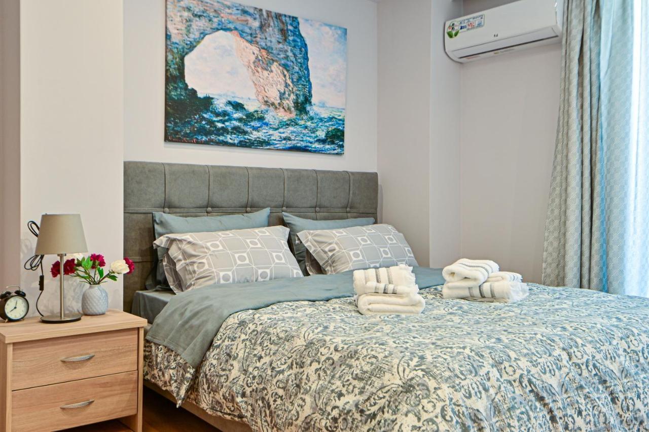 Charming Apartment With A Sea View Terrace Piraeus Exterior photo